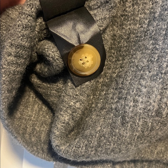 H&M Cropped Cardigan - Picture 6 of 6